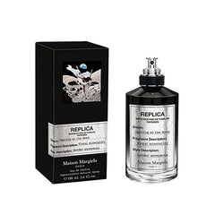 Maison margiela replica dancing on the moon