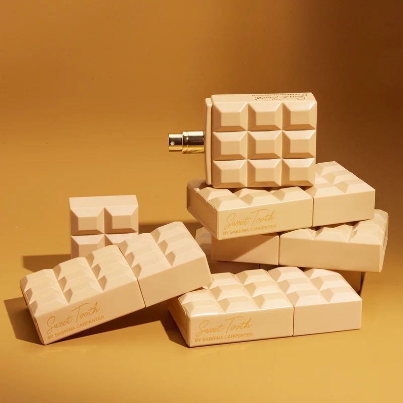 Sabrina Carpenter Caramel dream — perfume mujer original en Colombia | Disfragancias