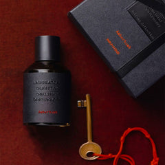 Laboratorio Olfattivo Amberbomb — perfume unisex original en Colombia | Disfragancias